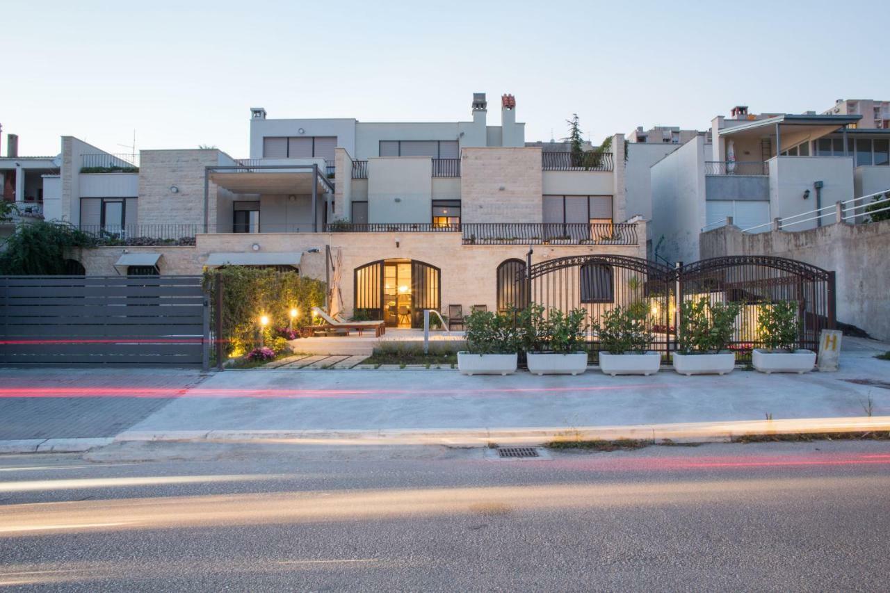Melody M Apartment With Private Pool Split Exterior photo