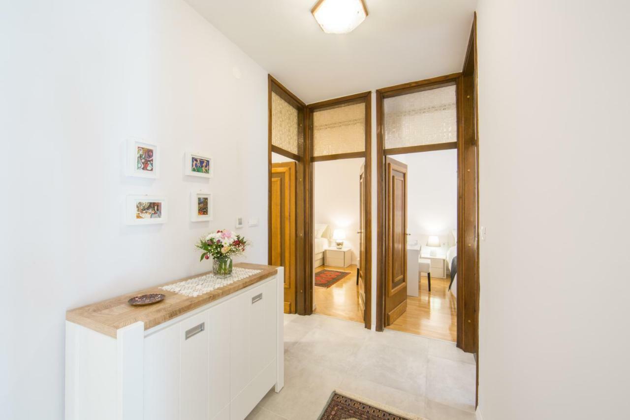Melody M Apartment With Private Pool Split Exterior photo